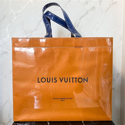 louis vuitton enamel bag